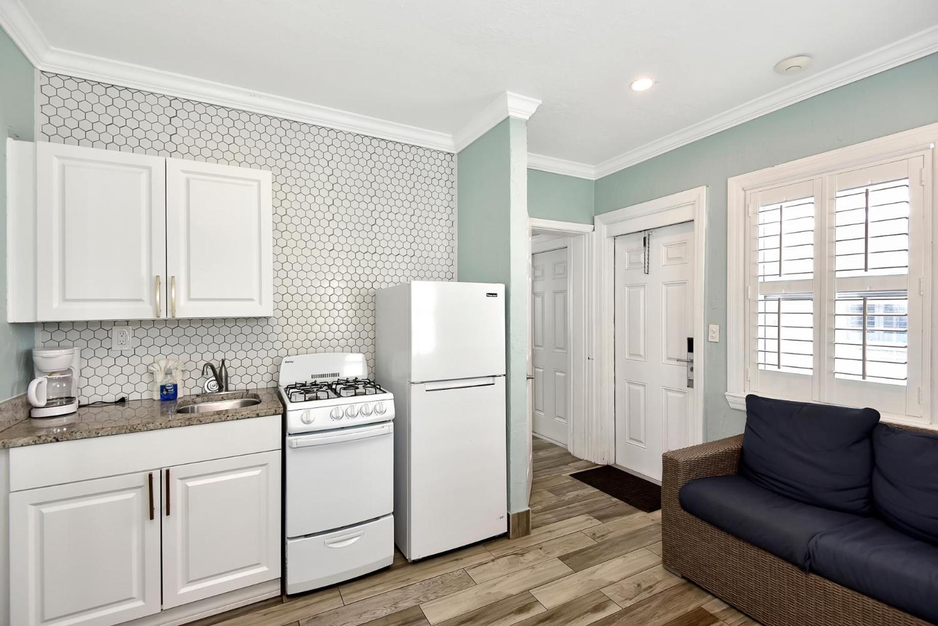 Shoreline Suites & Cabana Cottages - Beachfront Daytona Beach Exterior foto