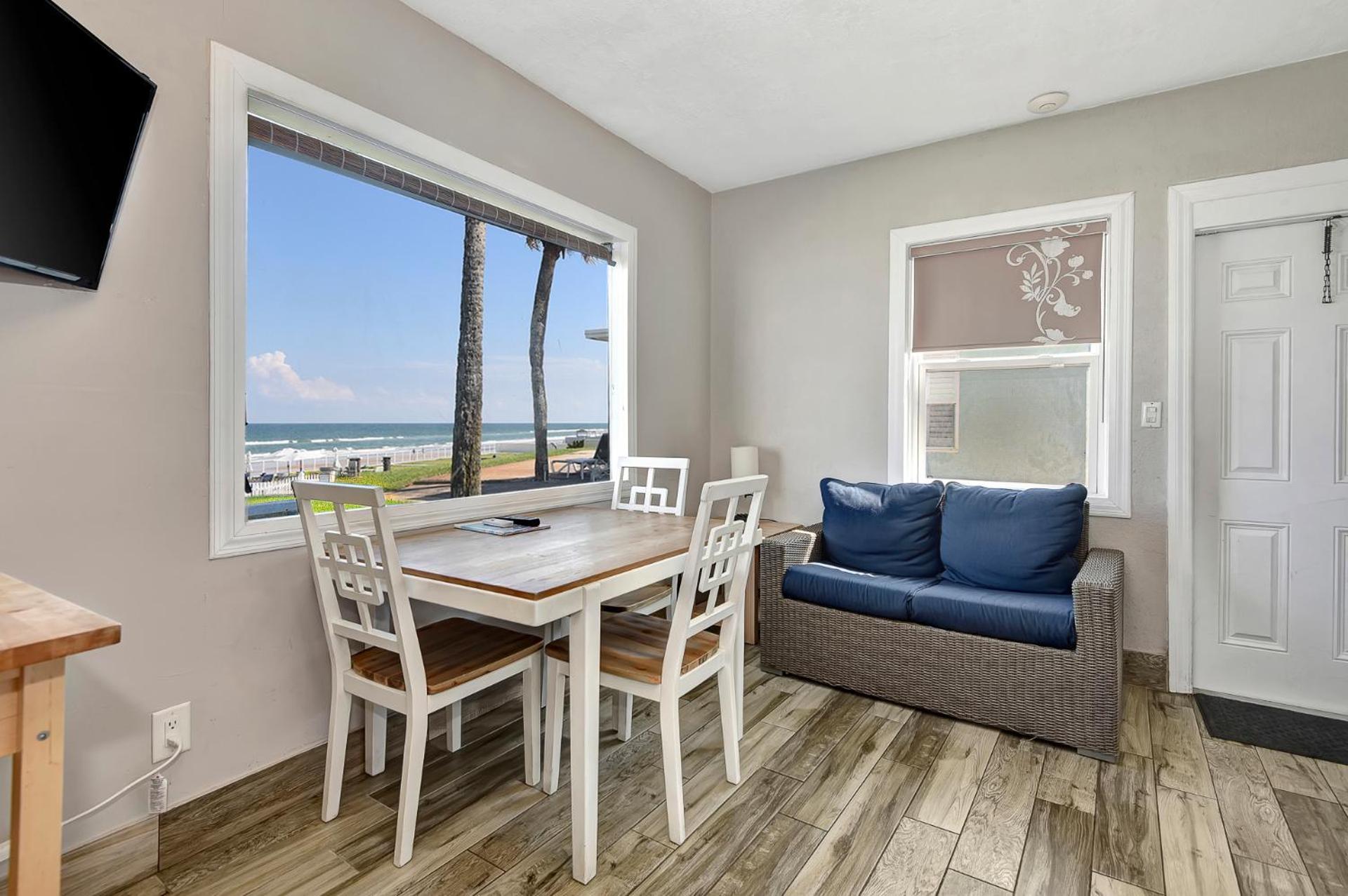 Shoreline Suites & Cabana Cottages - Beachfront Daytona Beach Exterior foto