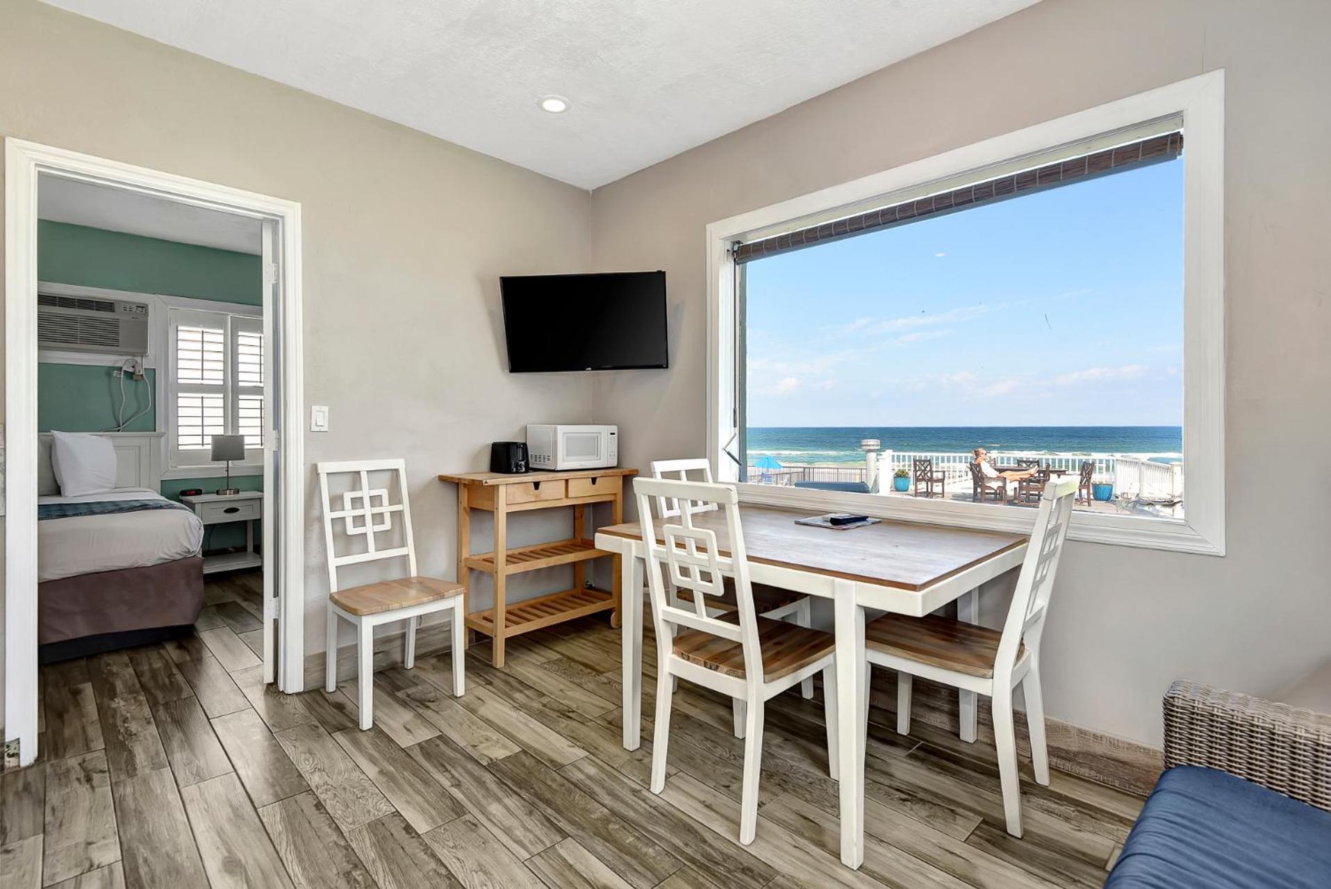 Shoreline Suites & Cabana Cottages - Beachfront Daytona Beach Exterior foto