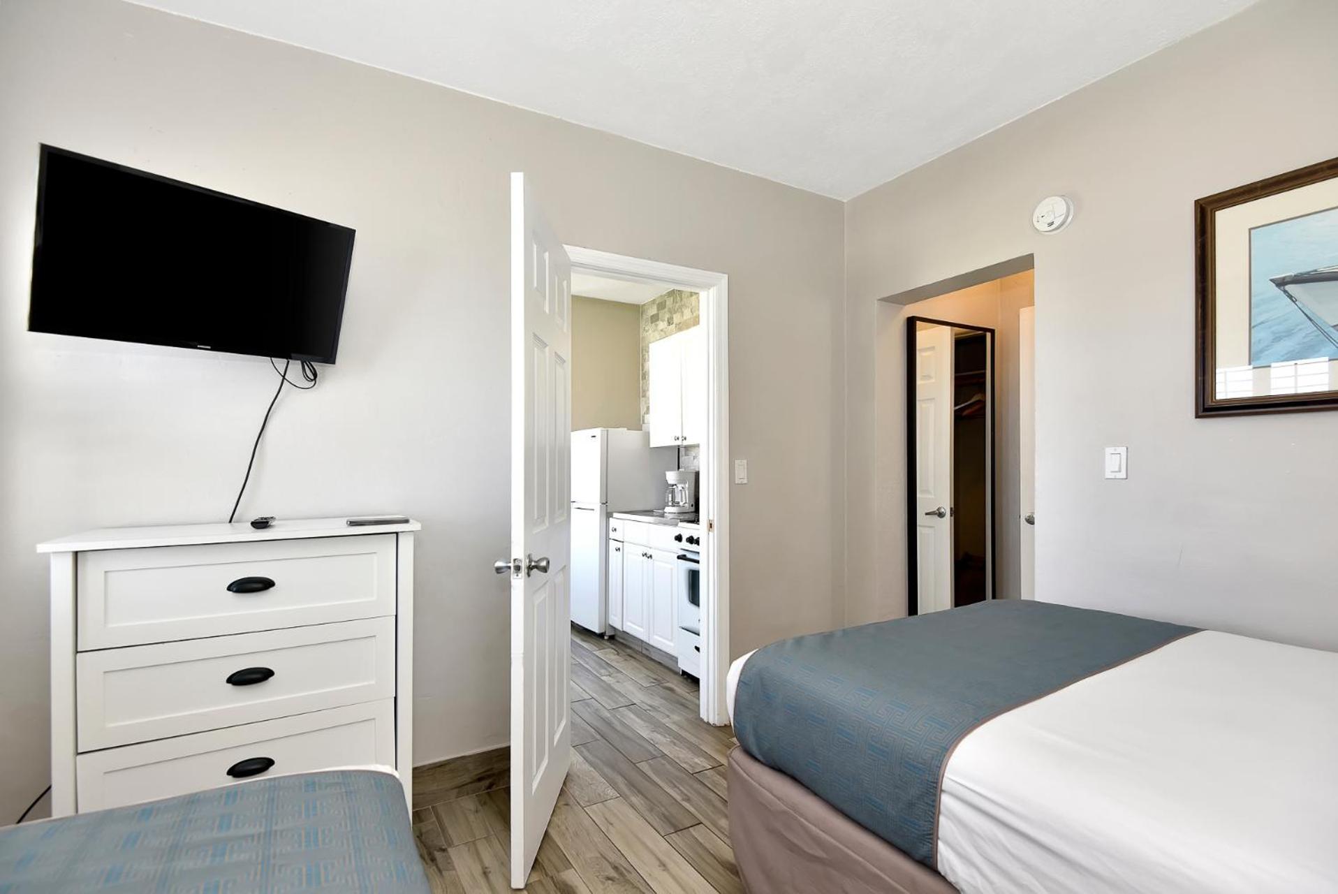 Shoreline Suites & Cabana Cottages - Beachfront Daytona Beach Exterior foto